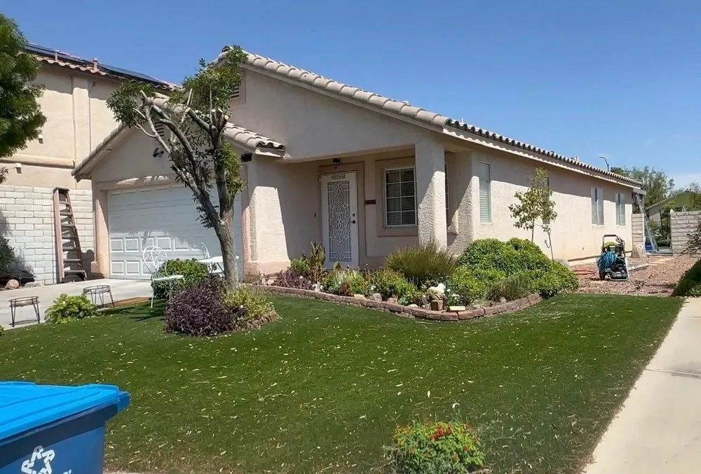 Local yard cleanup service experts serving North Las Vegas, NV - Star Painting & Maintenance