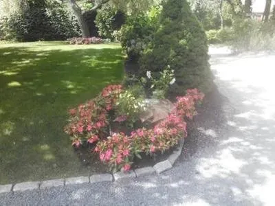 Affordable yard maintenance in Dennis, MA by Starboard Side Landscaping