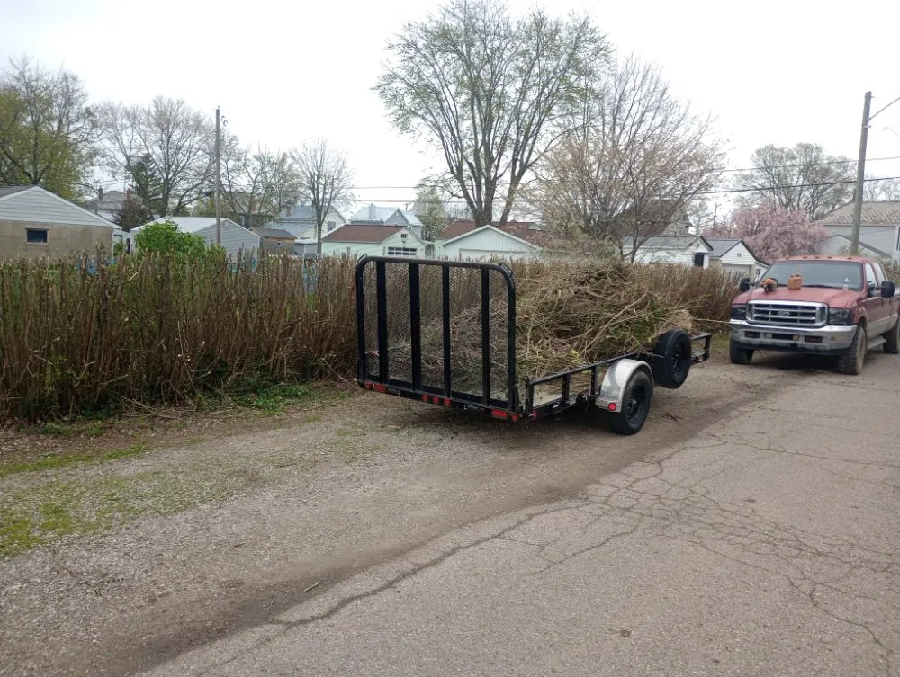 Expert lawn mowing service for beautiful yards across Circleville, OH - Starkeys Lawncare & landscaping