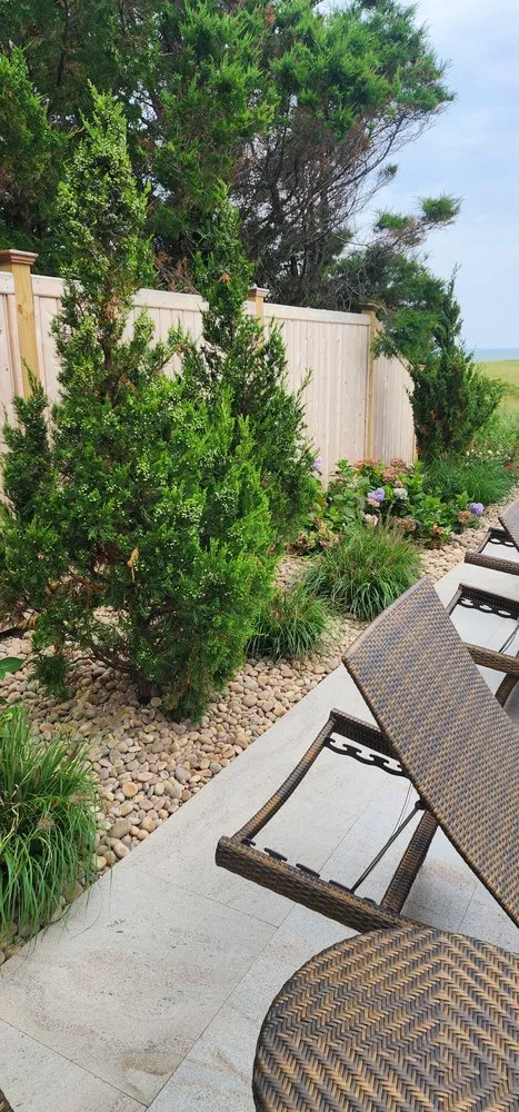 Custom yard cleanup service experts serving Hyannis, MA - Starline landscaping