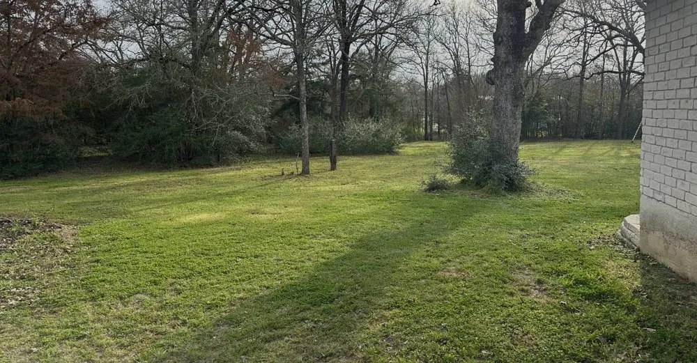 Local lawn mowing service for residential properties in Bryan, TX by Starling Landscaping