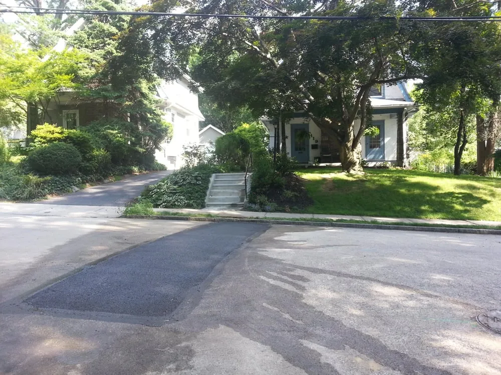 Reliable lawn mowing service near you in Wallingford, PA by Starr Home Services