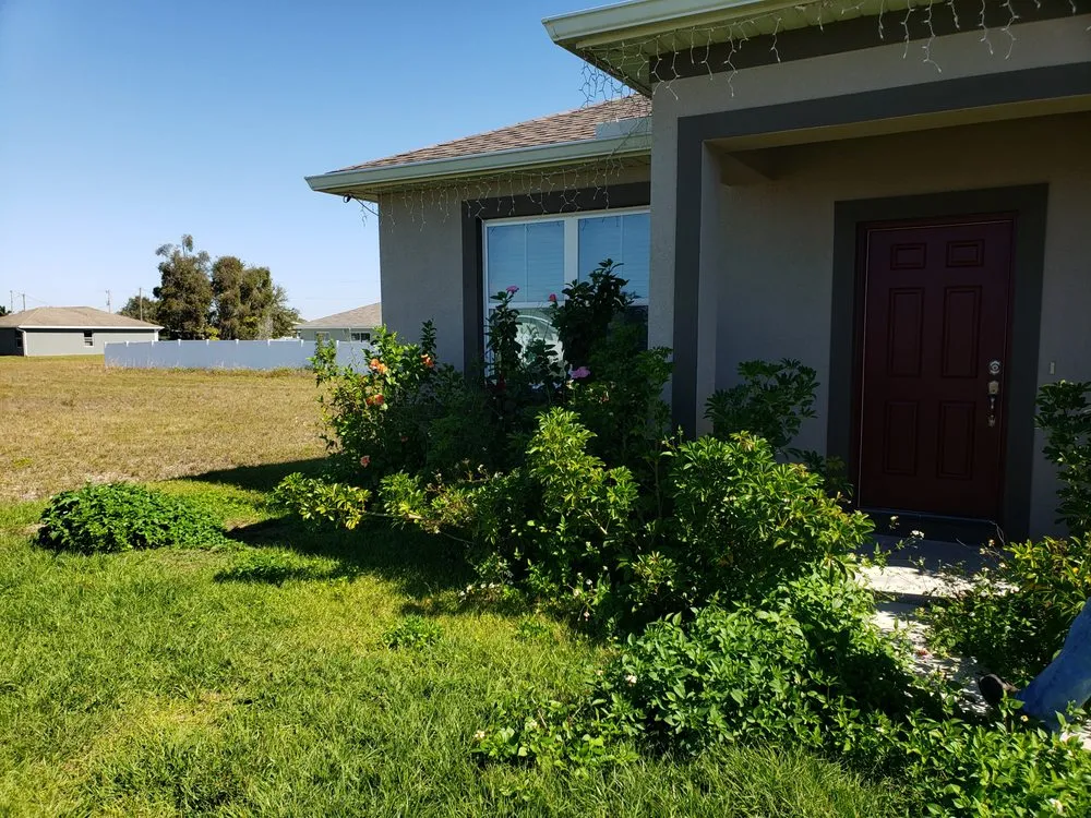 Reliable lawn mowing service experts serving Cape Coral, FL - Stars & Stripes Landscape Services