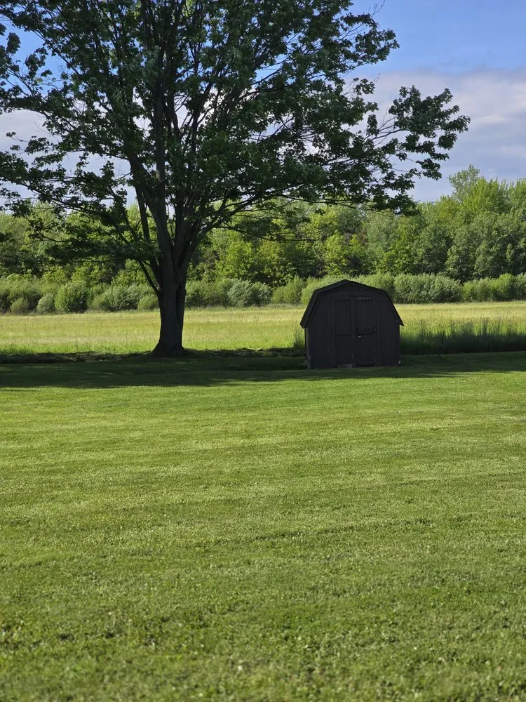 Top-rated lawn care service in Niagara Falls, NY - Stars & Stripes Lawn Care Services