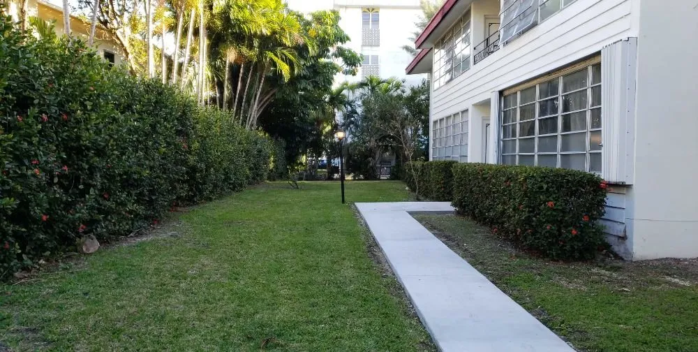 Top-rated residential landscaping in Miami, FL by Stars and Stripes Landscaping