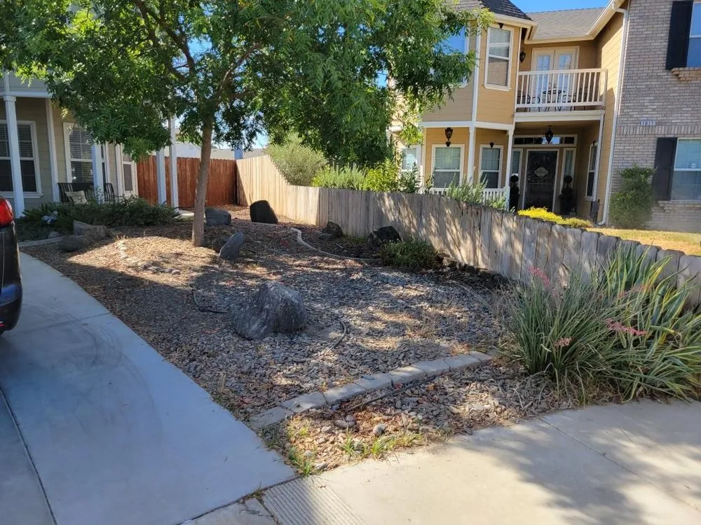 Custom residential landscaping in Lemoore, CA - Start Fresh Landscaping