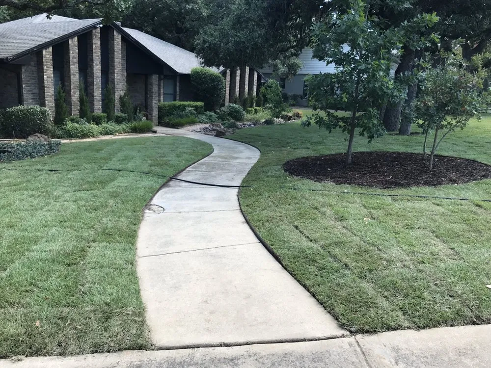 Professional garden landscaping with custom design in Dallas, TX by STARTEX Landscaping
