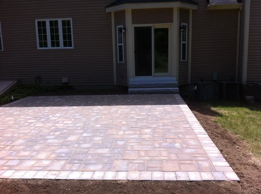 Professional garden landscaping in North Reading, MA - State Stone Masonry