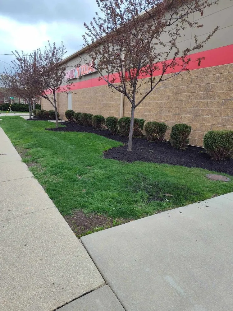 Affordable lawn mowing service experts serving Poplar Grove, IL - Stateline Cityscapes