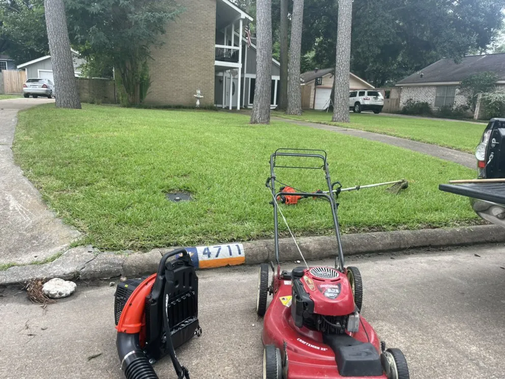 Local lawn care service experts serving Houston, TX - Statera Solutions