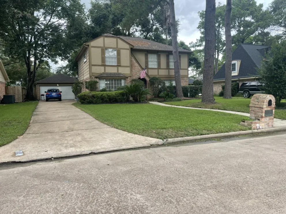 Custom garden landscaping in Houston, TX by Statera Solutions