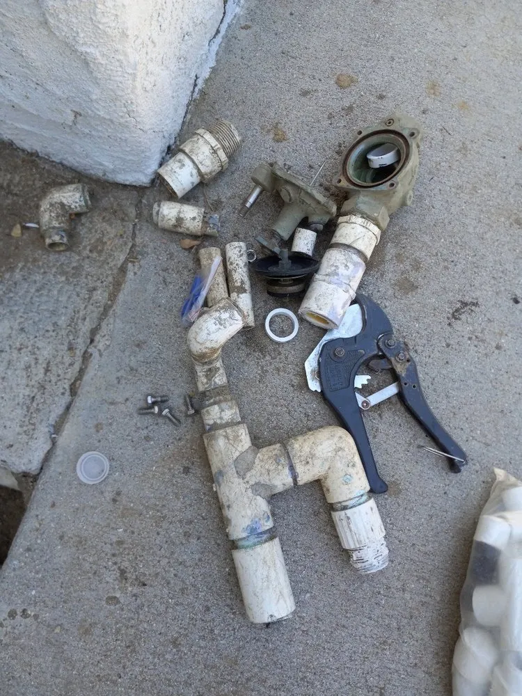 Local lawn mowing service experts serving Santa Clarita, CA - Stay Green