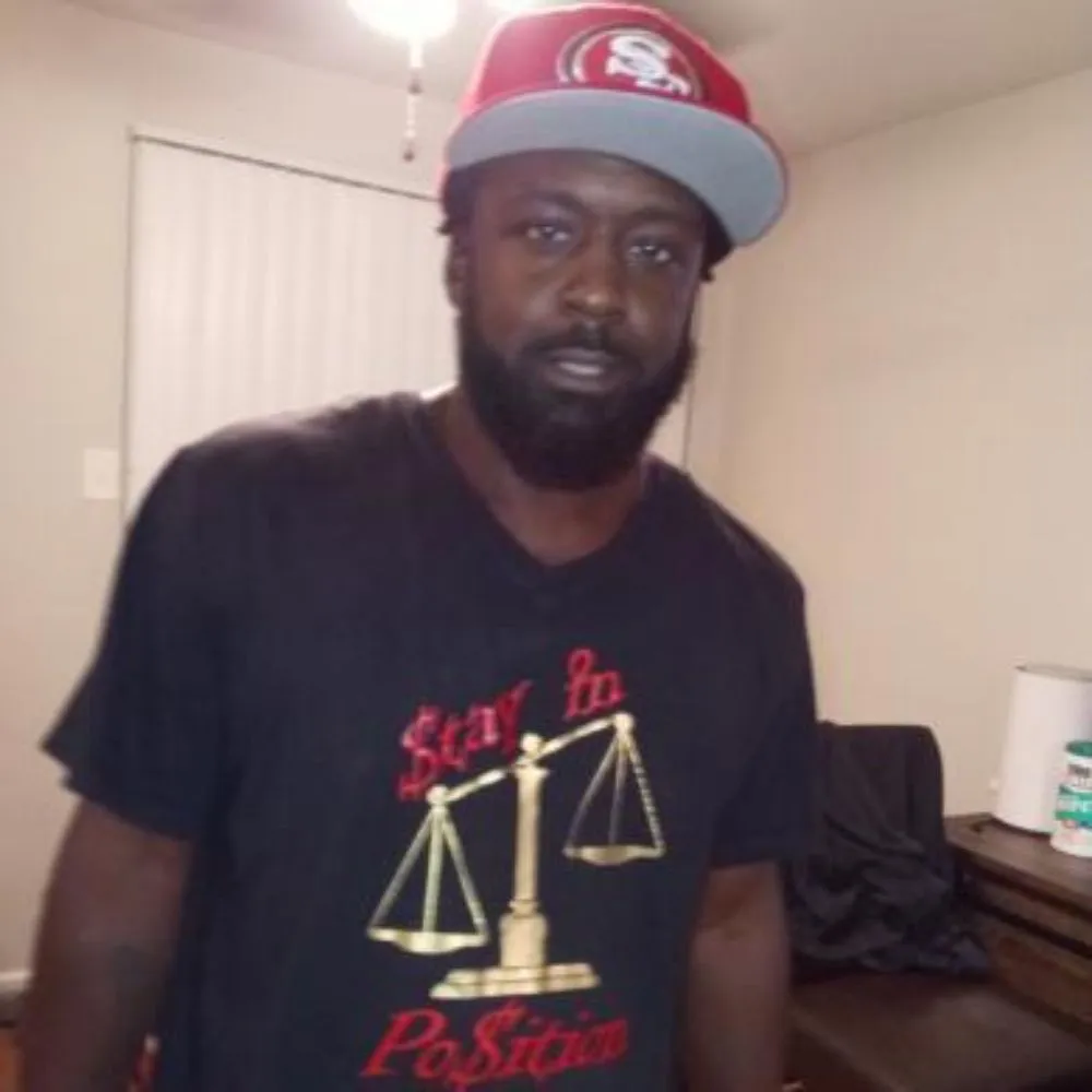 Custom lawn care service in Flint, MI - Stay in Position