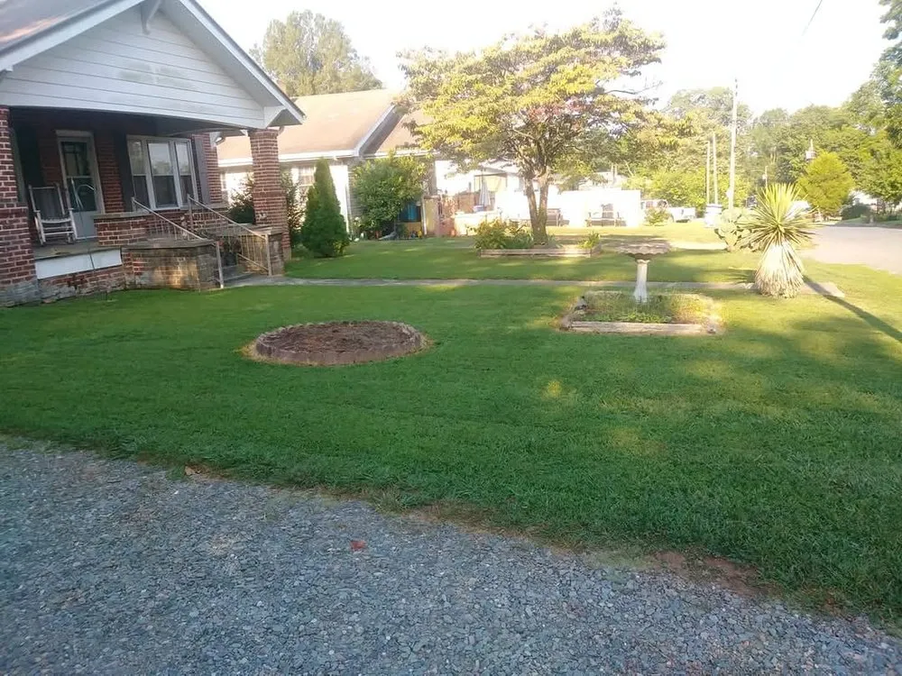 Top-rated lawn care service in Thomasville, NC - Stay Positive Lawn Care