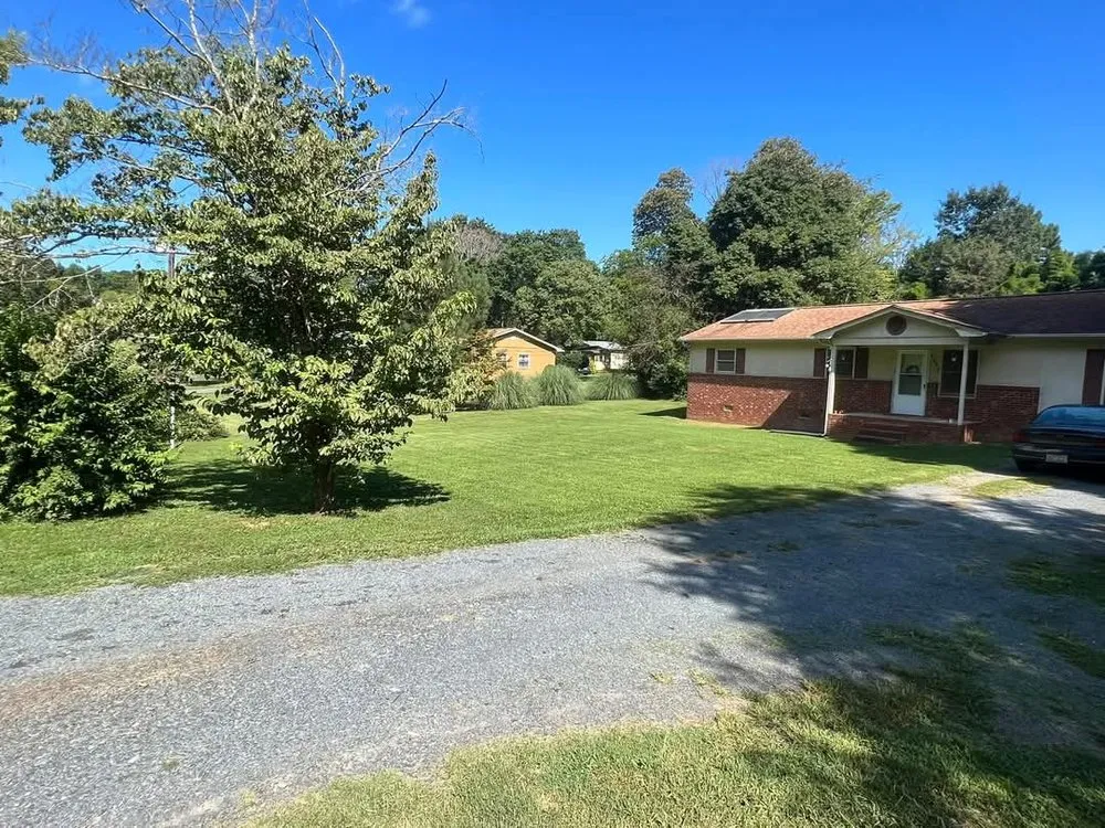 Custom yard cleanup service with custom design in Thomasville, NC by Stay Positive Lawn Care