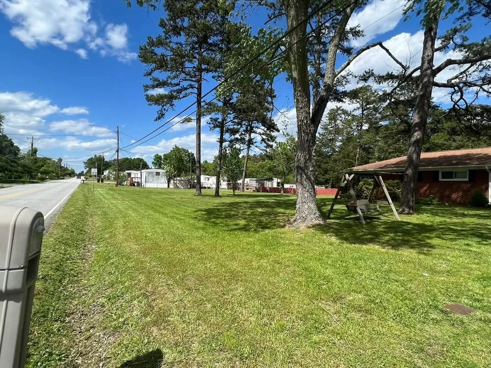 Local outdoor landscaping experts serving Thomasville, NC - Stay Positive Lawn Care