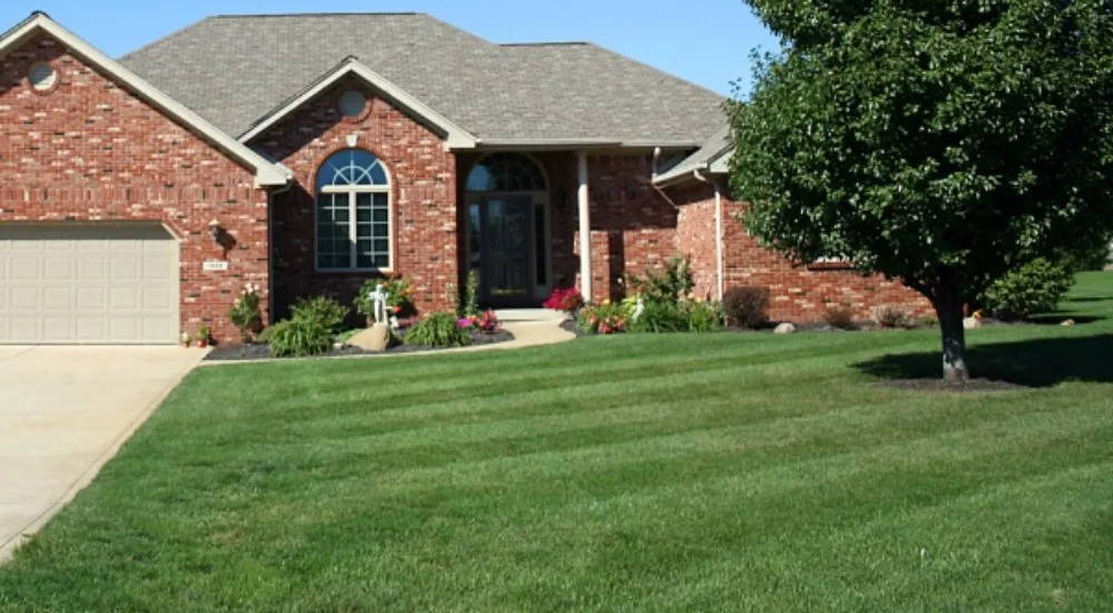 Local lawn care service near you in Canton, OH by StealthOne Landscaping