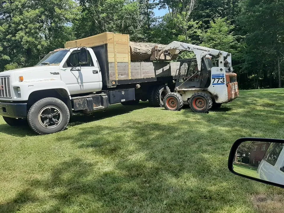 Local garden landscaping experts serving Eaton, OH - Stearman And Sons Tree Service