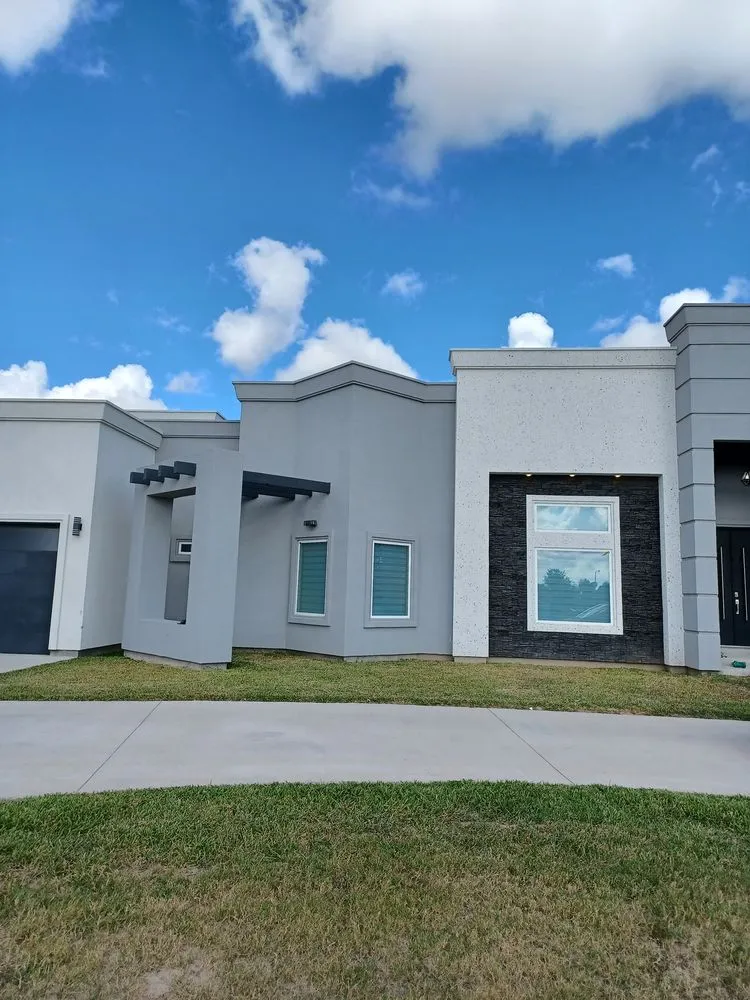 Expert residential landscaping with custom design in Brownsville, TX by STEEL LAWN CARE