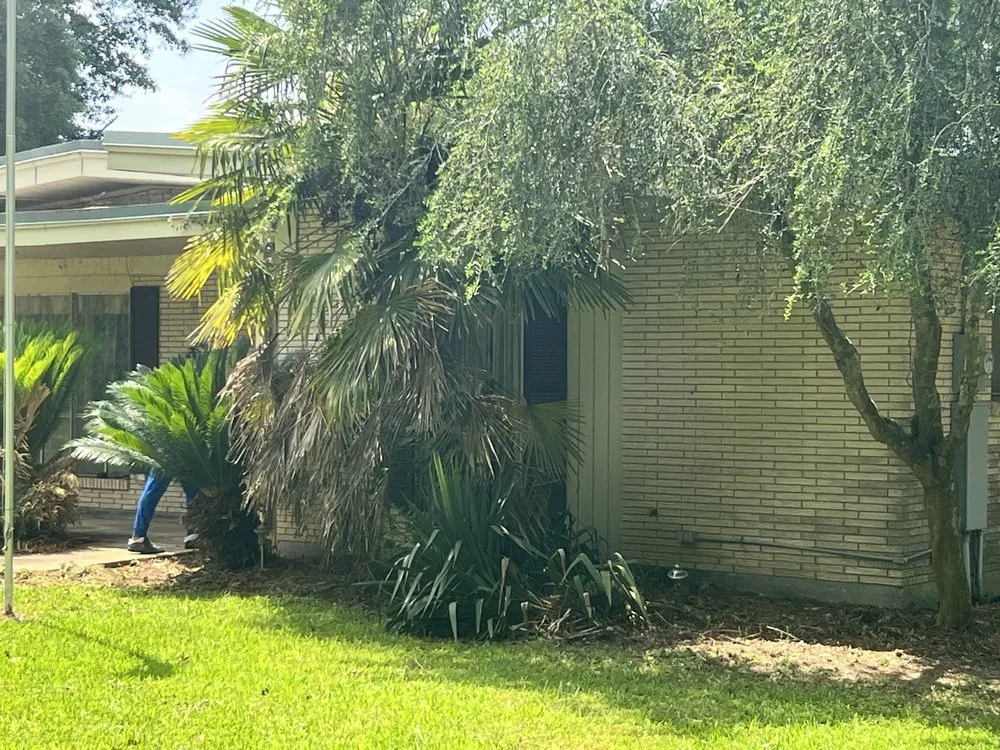 Trusted garden landscaping for homes across Monroe, LA - Steel Lawncare