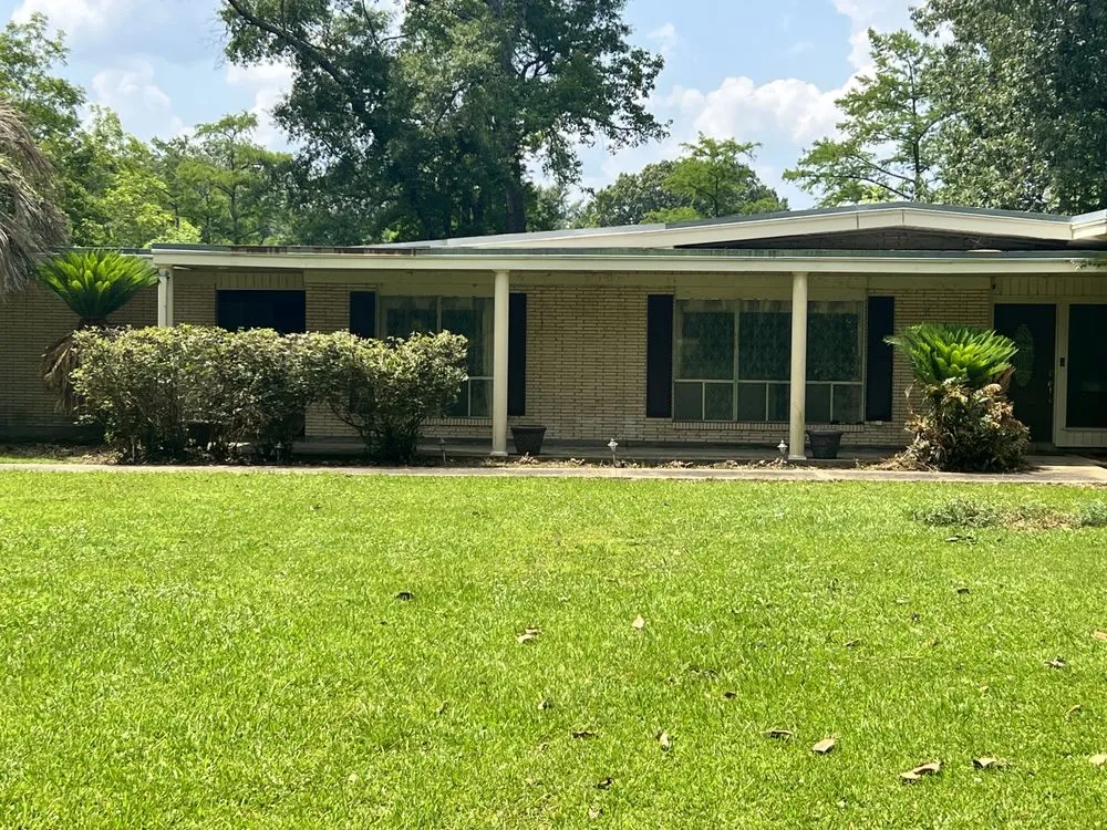 Professional landscape installation experts serving Monroe, LA - Steel Lawncare