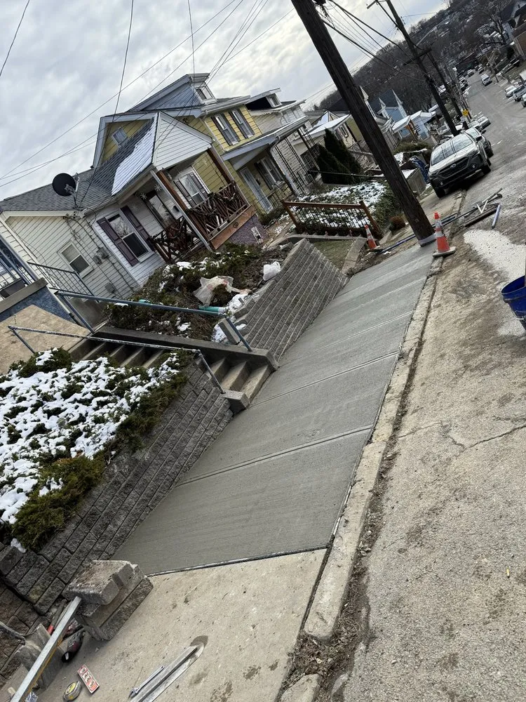 Top-rated landscape design near you in Pittsburgh, PA by Steel River Contracting