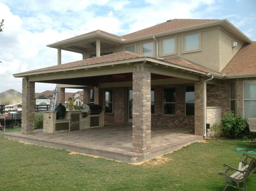 Custom lawn mowing service in Keller, TX by Steele Landscapes & Patios