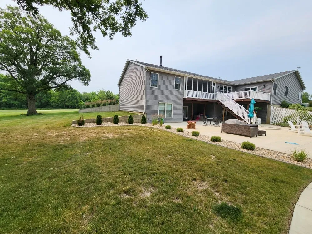 Affordable garden landscaping in Lincoln, IL - Steffens Landscaping & Lawncare