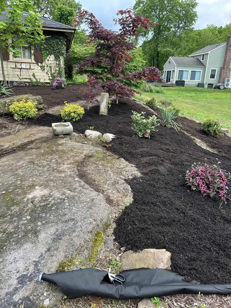Top-rated yard maintenance in Middletown, CT by Steffman Landscaping