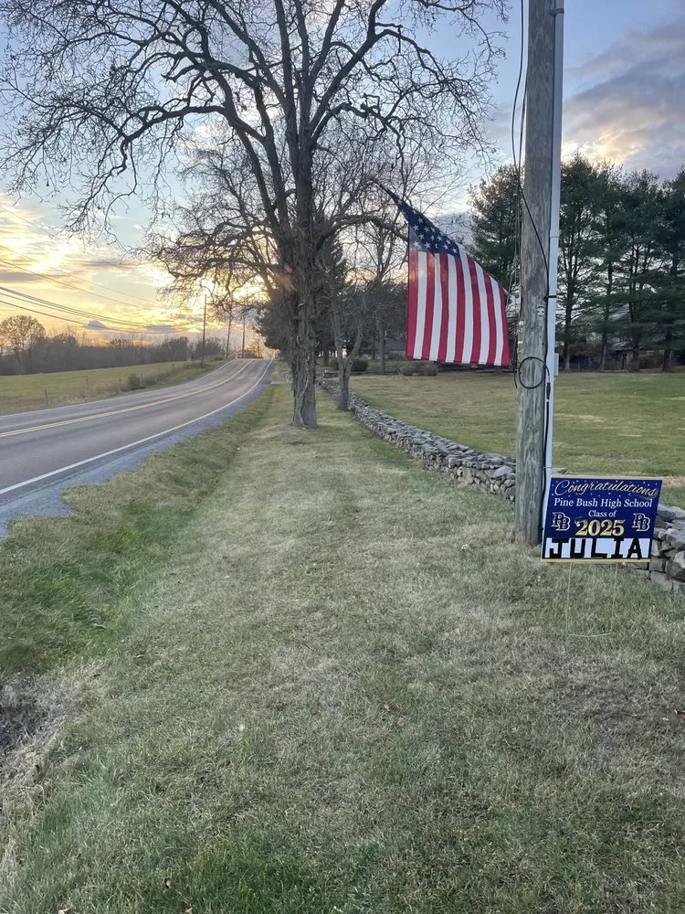 Professional yard maintenance experts serving Pine Bush, NY - Steinard’s Landscaping