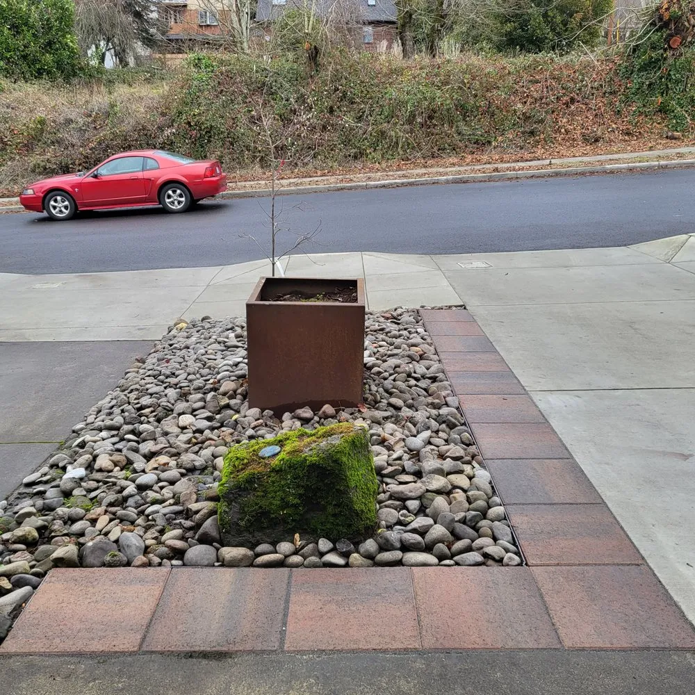 Custom garden landscaping in Gresham, OR by Stellar Grade Landscaping