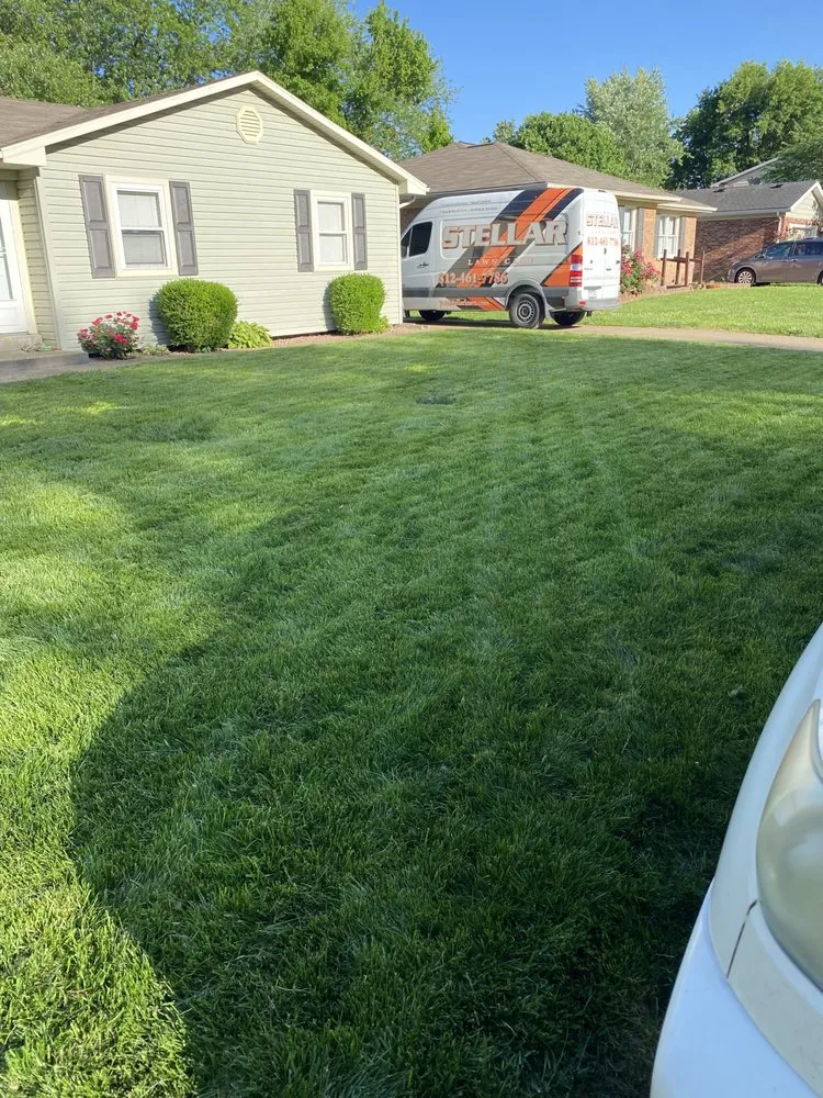 Affordable yard maintenance for homes in Evansville, IN by Stellar Lawn Care