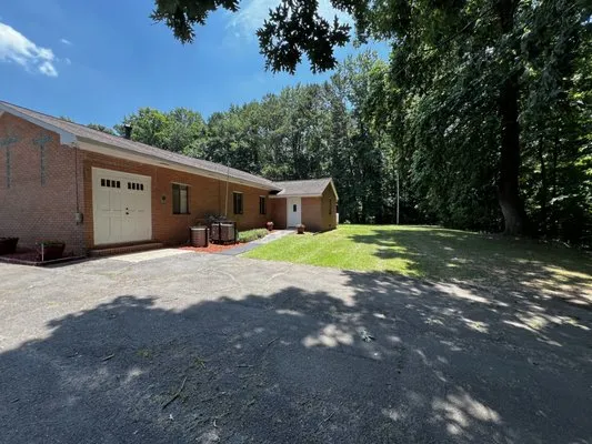 Stellar Yard Life Logo