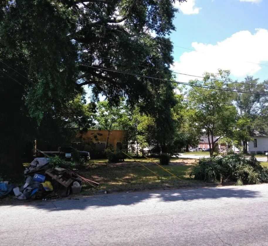 Local yard maintenance for beautiful yards across Columbus, GA - Step Above Creationz