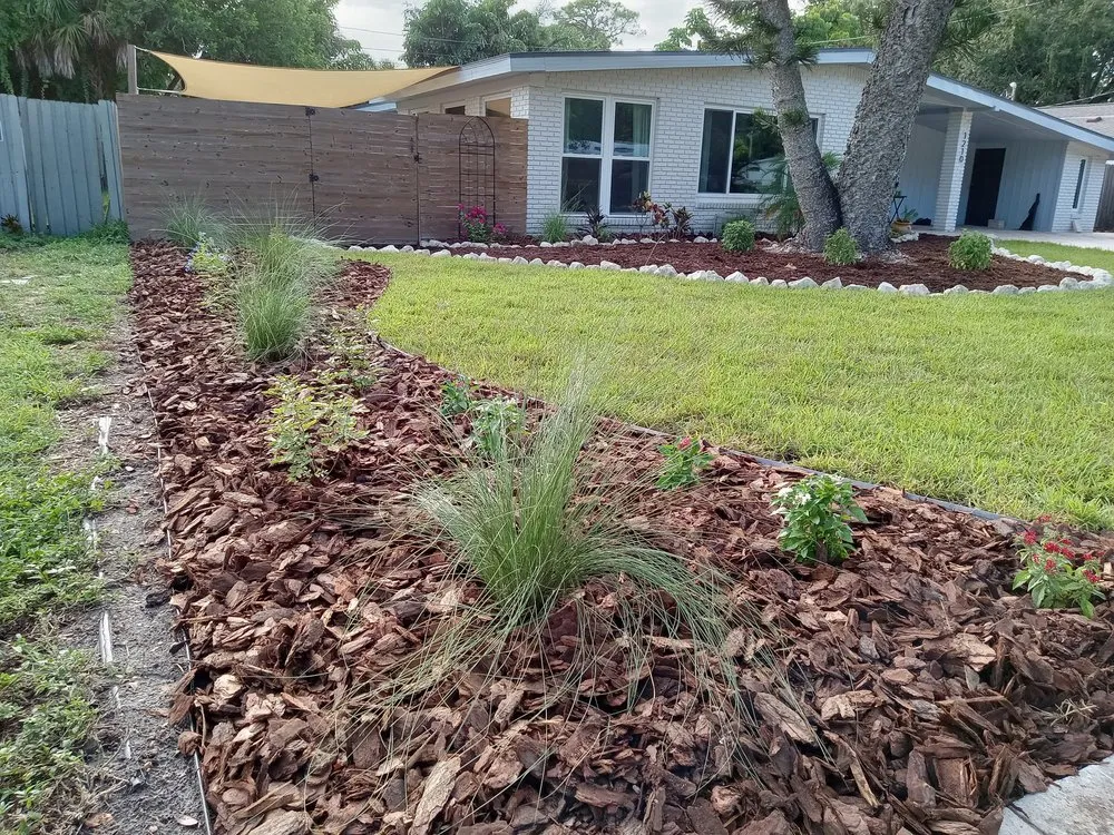 Professional garden landscaping experts serving St. Petersburg, FL - Step By Step Native Landscaping