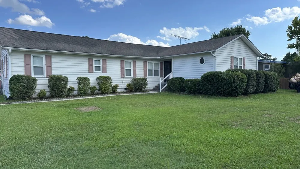 Expert residential landscaping experts serving Summerville, SC - Steph & Paul Lawn Care Service