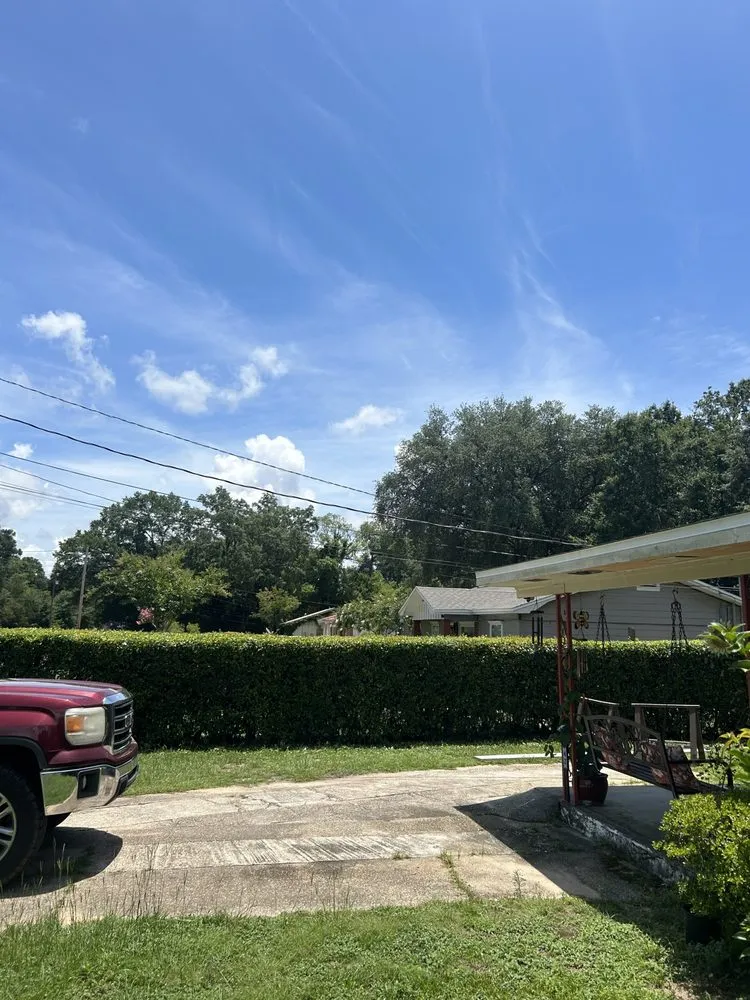 Reliable yard maintenance experts serving Milton, FL - Stephen Fredrickson Landscaping And Outdoor Services