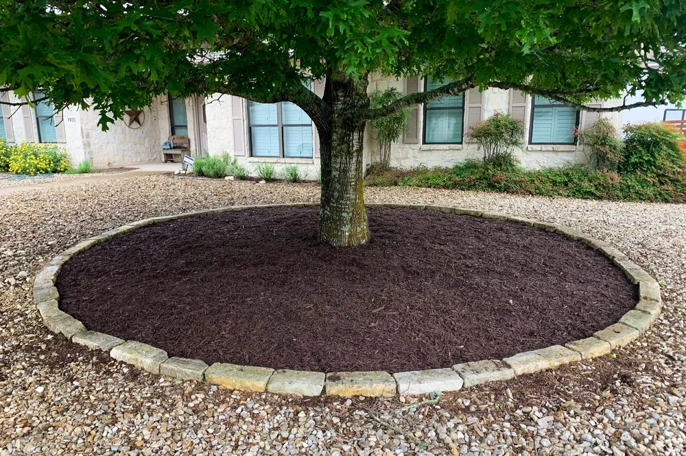Professional landscaping services in Kerrville, TX by Stephen Prislovsky Landscapes & Lawns