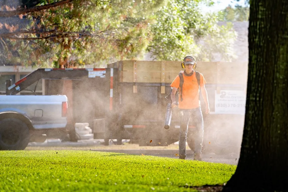 Local yard maintenance experts serving Kerrville, TX - Stephen Prislovsky Landscapes & Lawns