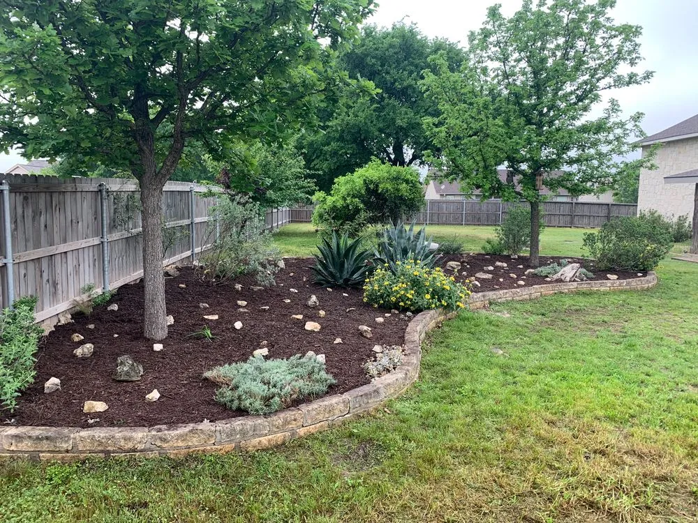 Local residential landscaping in Kerrville, TX by Stephen Prislovsky Landscapes & Lawns