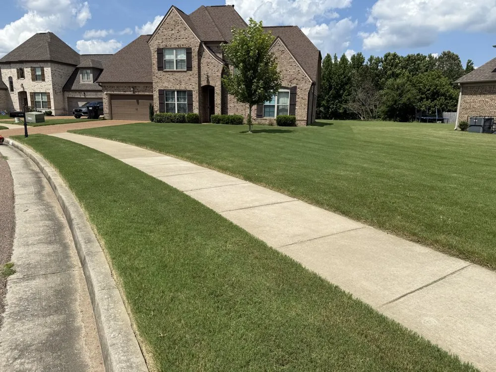 Top-rated outdoor landscaping for residential properties in Memphis, TN by Stepney Lawn Care