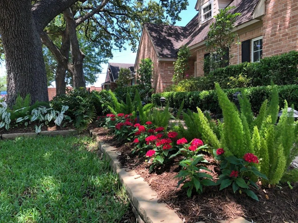 Professional lawn care service experts serving Houston, TX - Sterling Design & Landscape Resources