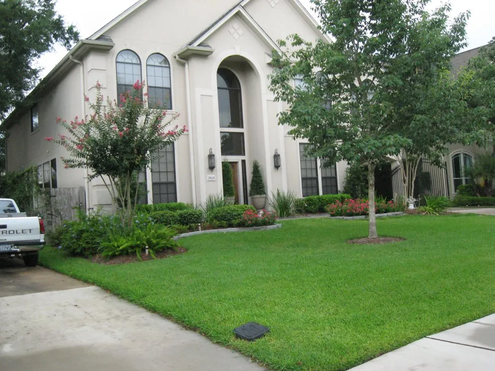 Top-rated residential landscaping for residential properties in Houston, TX by Sterling Design & Landscape Resources