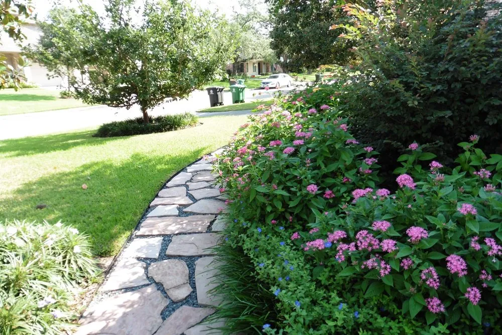 Trusted lawn mowing service in Houston, TX - Sterling Design & Landscape Resources