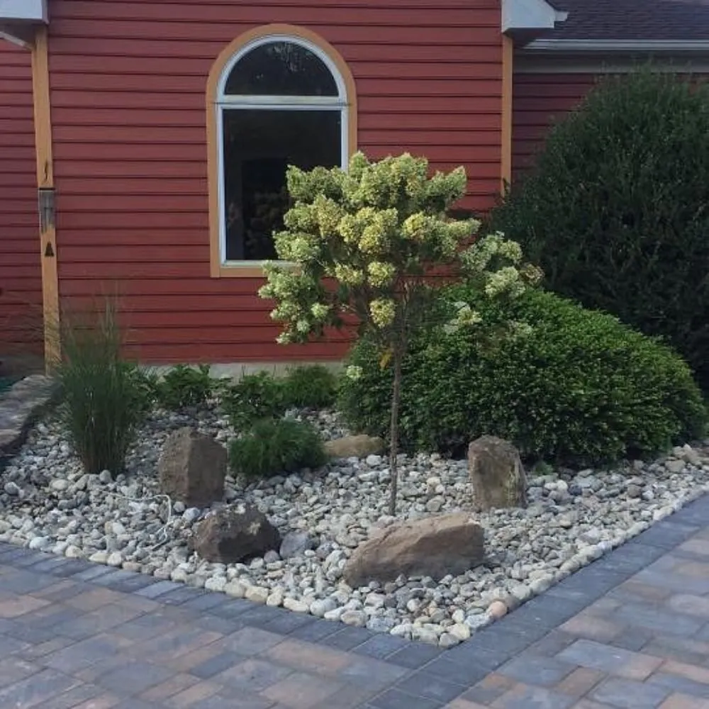 Reliable garden landscaping experts serving Doylestown, PA - Sterling Green Lawn