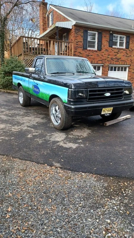 Professional yard maintenance in Doylestown, PA by Sterling Green Lawn