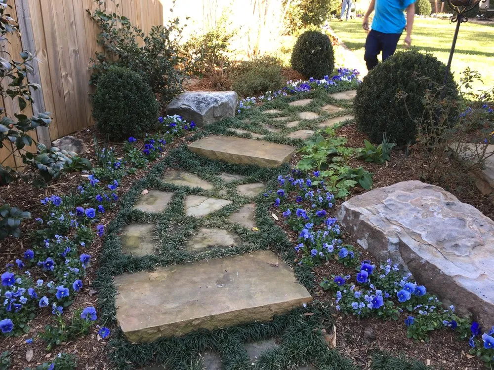 Professional landscaping services experts serving Clarkston, GA - Steve Miller Gardens