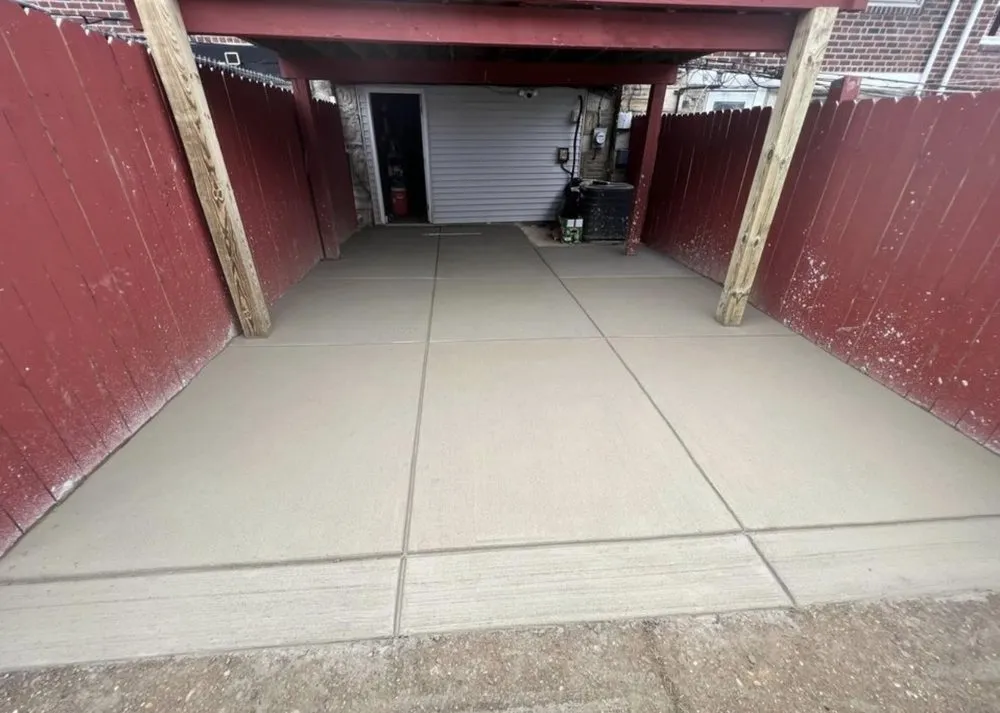 Custom yard maintenance in Drexel Hill, PA by Steven full landscaping, stucco,concrete,tree care,drywall,paint