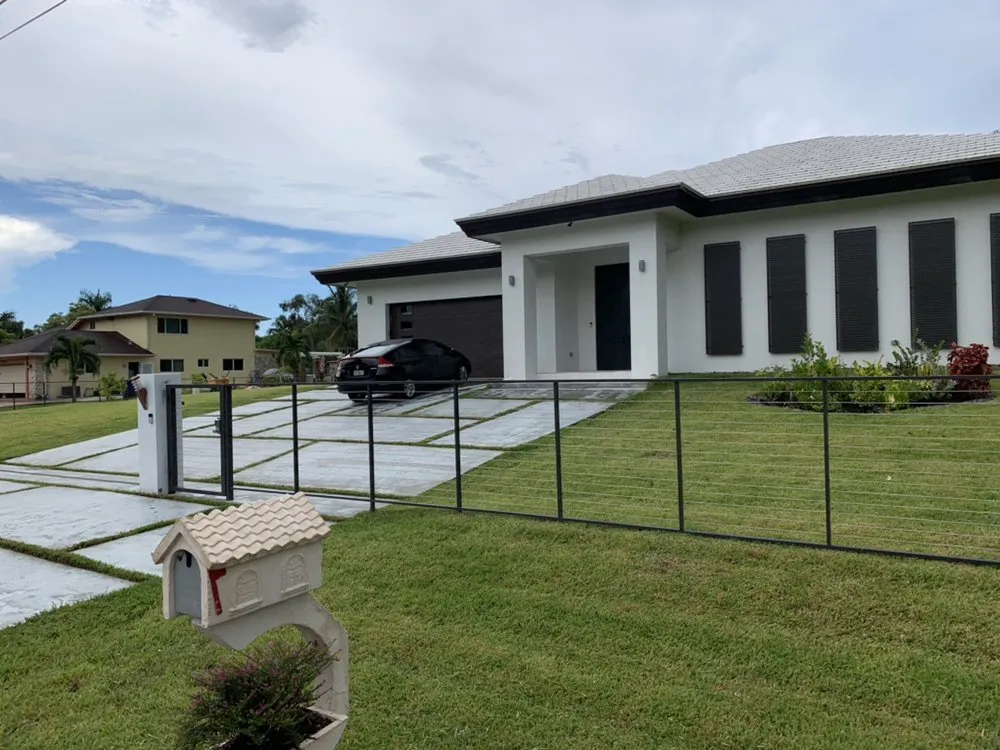 Custom landscape design for beautiful yards in Fort Lauderdale, FL by Steven Landscaping