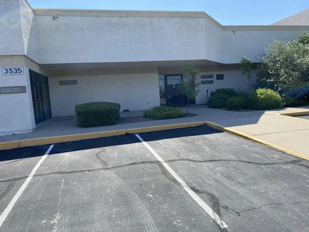 Trusted lawn mowing service in Tucson, AZ by Steven Resendiz Landscaping